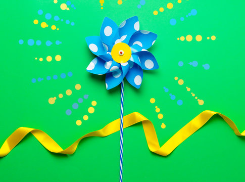 Little pinwheel toy with ribbon