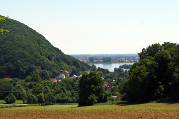 Blick von der Walhalla ins Donautal