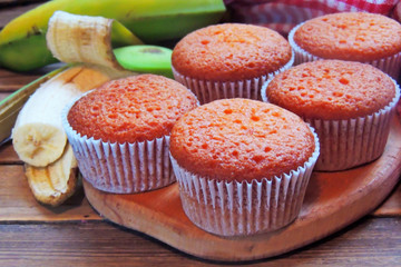 Muffins with banana and milk