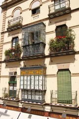 Fototapeta na wymiar Immeuble ancien à Séville, Espagne