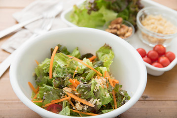 キヌアのサラダ　Quinoa Salad
