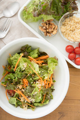 キヌアのサラダ　Quinoa Salad