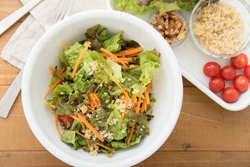 キヌアのサラダ　Quinoa Salad