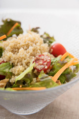 キヌアのサラダ　Quinoa Salad