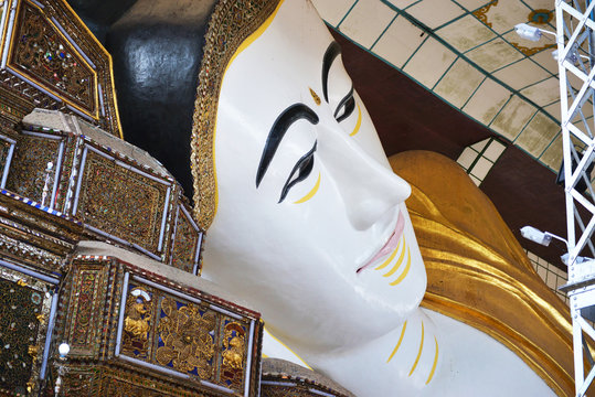 Buddha in Myanmar,Chauk htat gyi ,(sweet eye buddha)Yangon, Myanmar