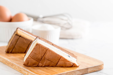 two tone chiffon cake