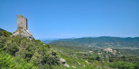 der pisanische Wachturm San Giovanni nahe Sant Ilario in Campo,Insel Elba,Toskana,Italien