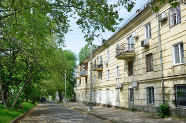 	Крым, Севастополь, улица Фрунзе весной