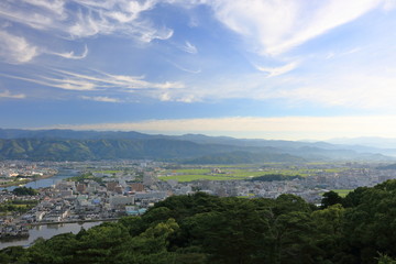 Fototapeta na wymiar 日本の風景　高知市　五台山展望台からの眺望　明け方