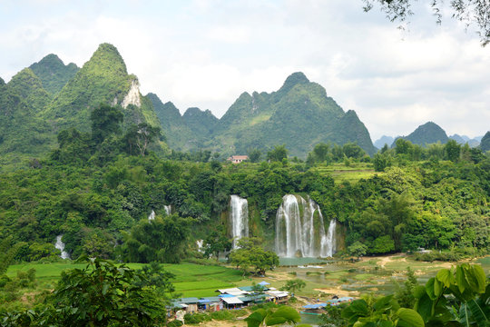 Detian Waterfall of Guangxi Region,China