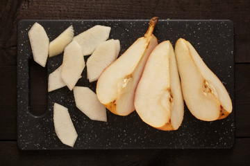 Cutting pears