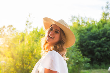 Smiling summer woman with hat