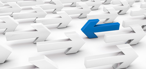 Anders denken - Konzept Kreativität, gegen den Strom schwimmen