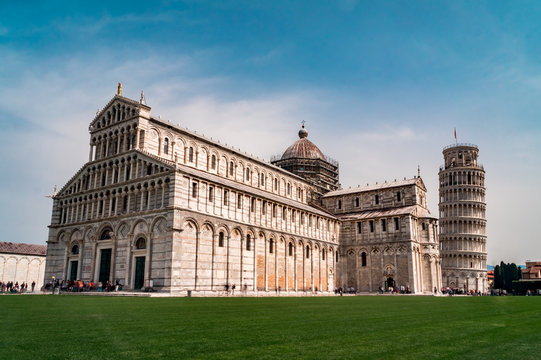 Square Piazza del Duomo, Pisa