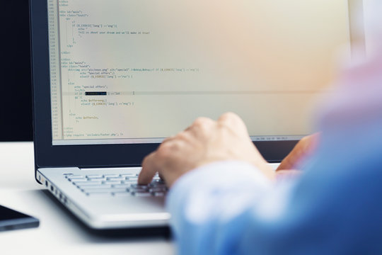 php programming - programmer working on new website development