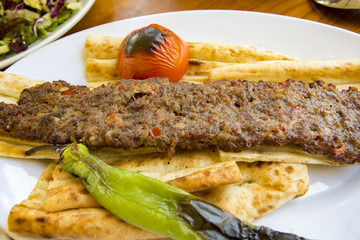 Türk Mutfağı; Türk Yemekleri; Adana Kebap