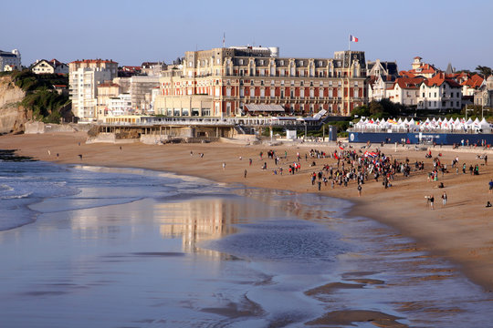 beach and palace hotel in biarritz