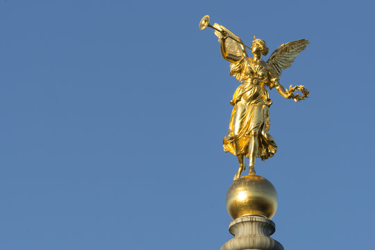 Dresden, Zentrum, Br&uuml;hlsche Terrasse, Zitronenpresse 2