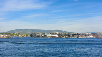Naklejka premium port view in the city of oslo