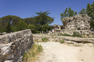 Fototapeta na wymiar Old mill ruins in the hot springs area of Bagno Vignoni in Tuscany, Italy