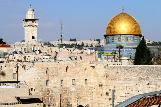 Israel Jerusalem mosque dome covered with gold