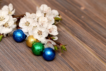 fruit flowers on a background of wood, tree structure
