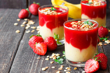 Strawberry banana smoothie