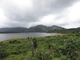 LAGO NUBLADO