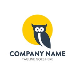 Naklejka premium Unique Owl Logo Template