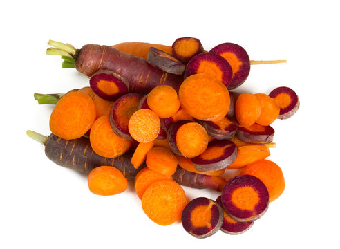 sliced red carrots
