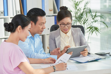 Showing variants to couple