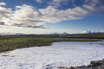 Isl&auml;ndische Tundra mit Schnee