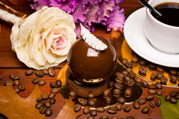 Round cake with fresh berries