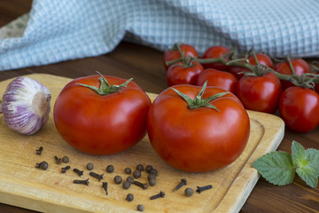 deux tomates bien mûres