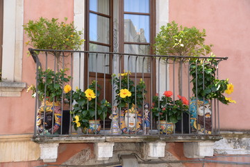 Fototapeta na wymiar Balkon in Taormina