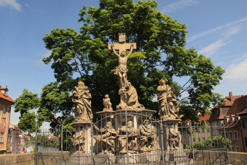 Fototapeta na wymiar Kreuzigungsgruppe auf der Oberen Brücke in Bamberg