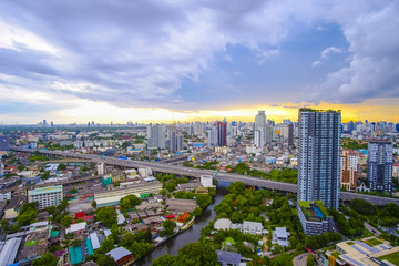 Obraz premium High angle view of building and river canals