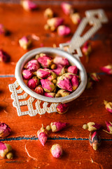 Rose buds tea