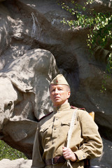 Fighter of Red Army in the form of times of World War II at a historical monument