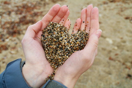 Sea sand heart