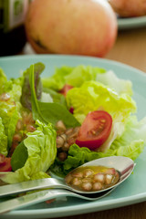 Salad with grains of pomegrenate
