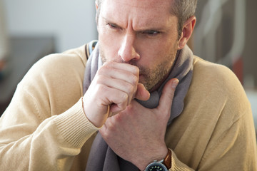 Man coughing - obrazy, fototapety, plakaty