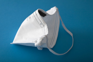 Respiratory protection mask FFFP2, isuring a protection against swine influenza