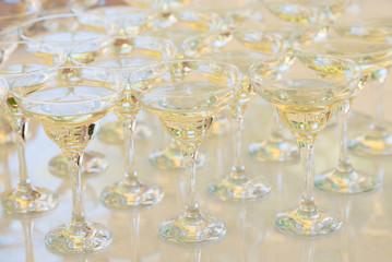 catering. Outdoor served alcohol bar. Glasses
