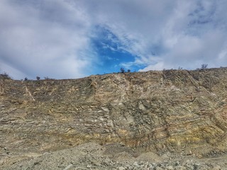 Cantera a cielo abierto