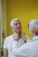 Obraz premium Węzeł chłonny, osoba starsza