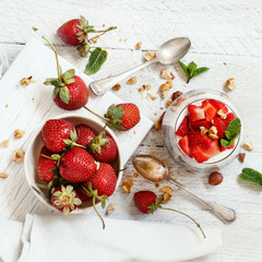 Chia pudding Strawberry parfait