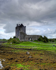 Fototapeta na wymiar The ruins of Dunguaire Castle in Kinvara, Ireland.