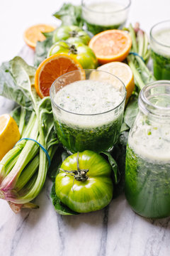 Making healthy detox drinks