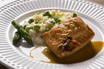 Asparagus risotto with grilled salmon